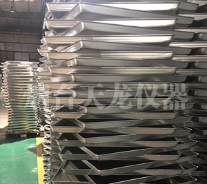大型模具草莓视频COM污