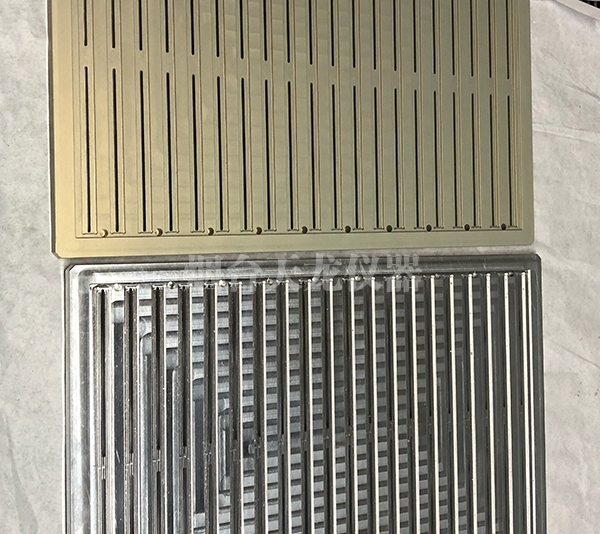 草莓视频COM污